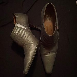 Donald J Pliner booties